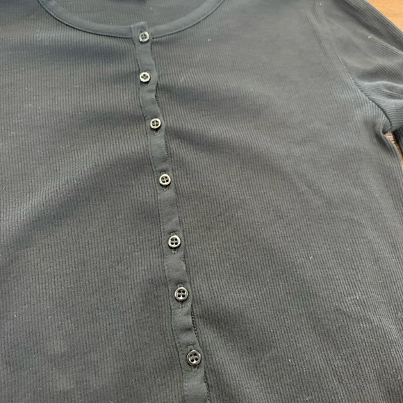 NINETY PERCENT TOP - Picture 3 of 4